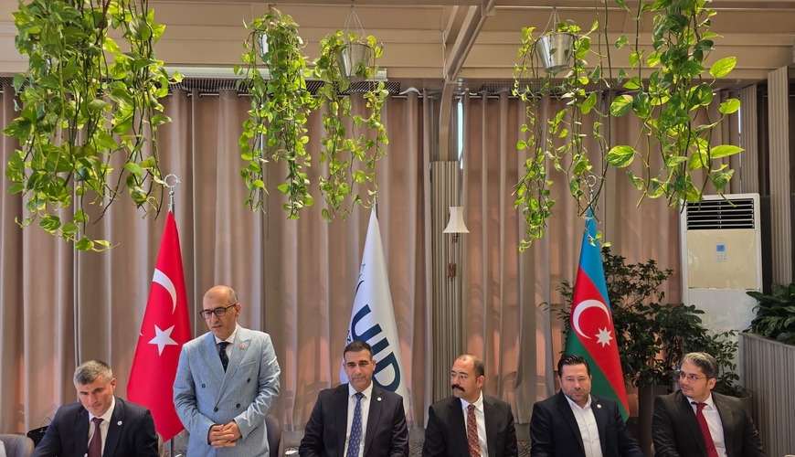 Beynəlxalq Demokratlar Birliyi azərbaycanlı jurnalistləri səhər yeməyində bir araya gətirdi