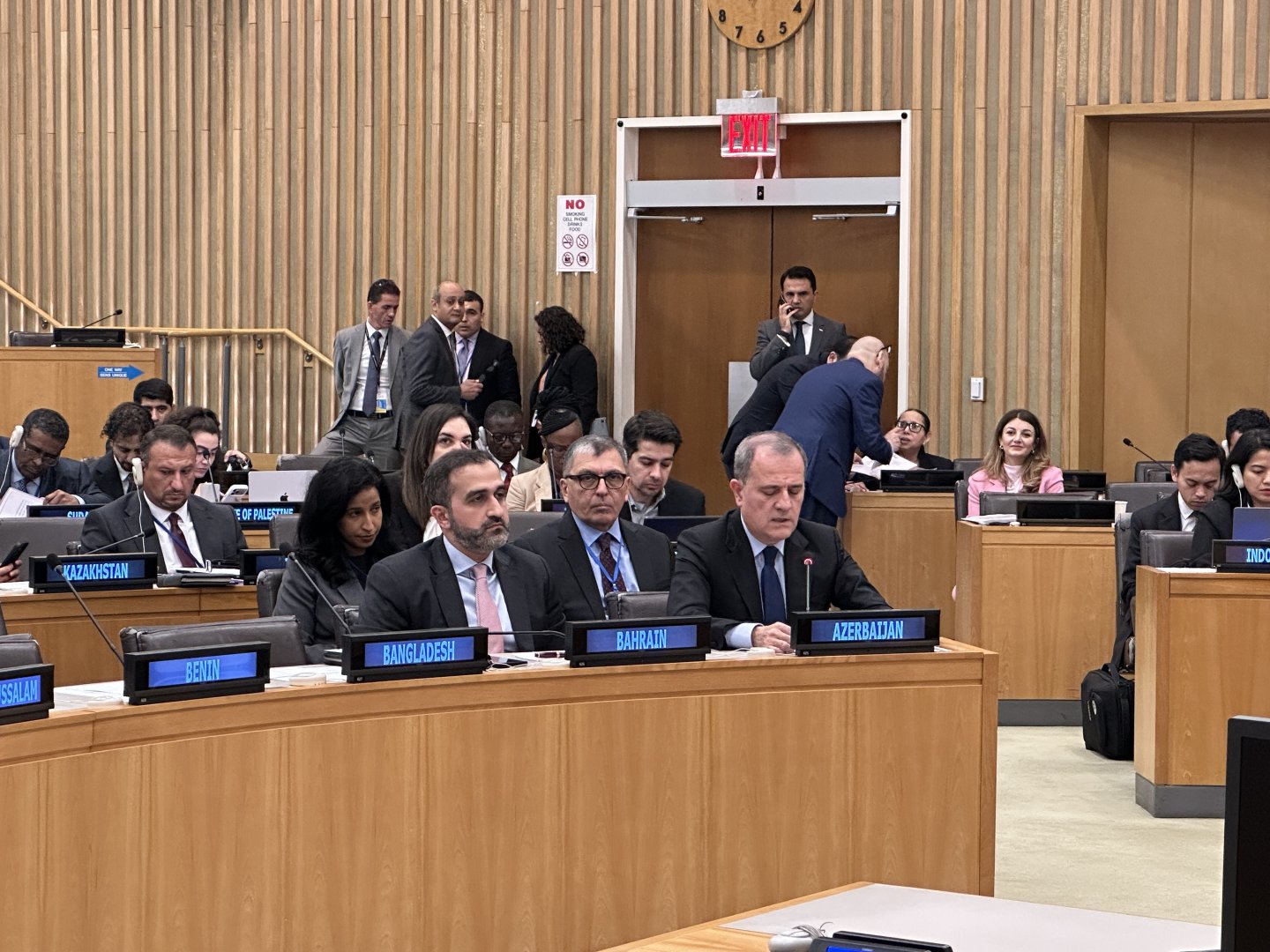 Ceyhun Bayramov diplomatik səylərin gücləndirilməsinə və İƏT-i birgə fəaliyyətə çağırıb (FOTO)